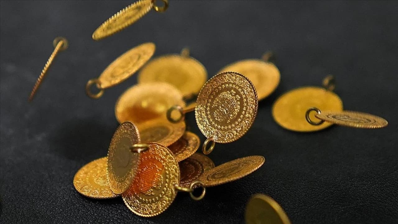 Altın zirveye yakın ama uzmanlar uyarıyor: “Ralli var ama güvenli liman değil”