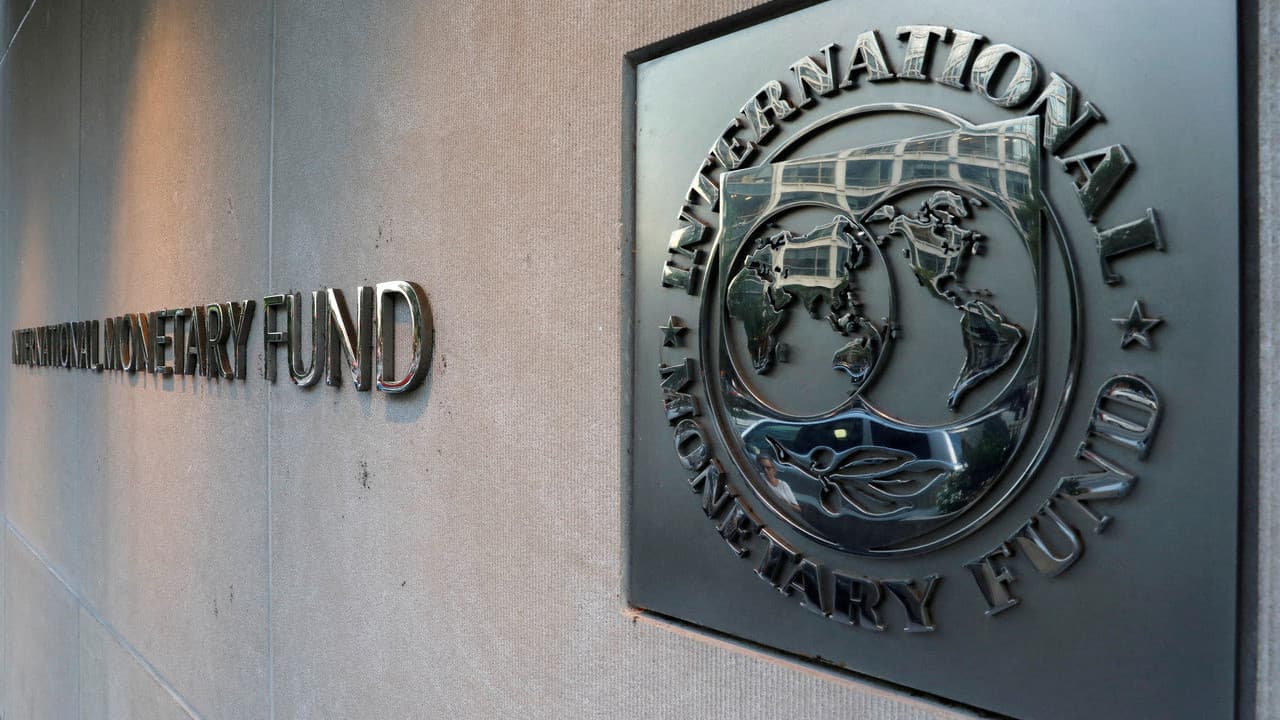 IMF Türkiye'nin büyüme tahminini düşürdü