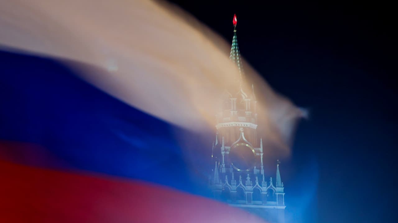 St. Petersburg ve Moskova çevresinde akaryakıt satışına sınırlama