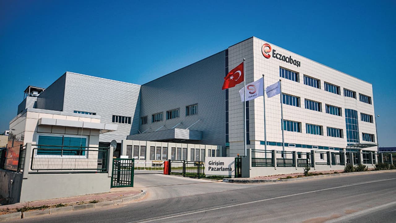Eczacıbaşı İlaç'tan 924 milyon liralık net zarar