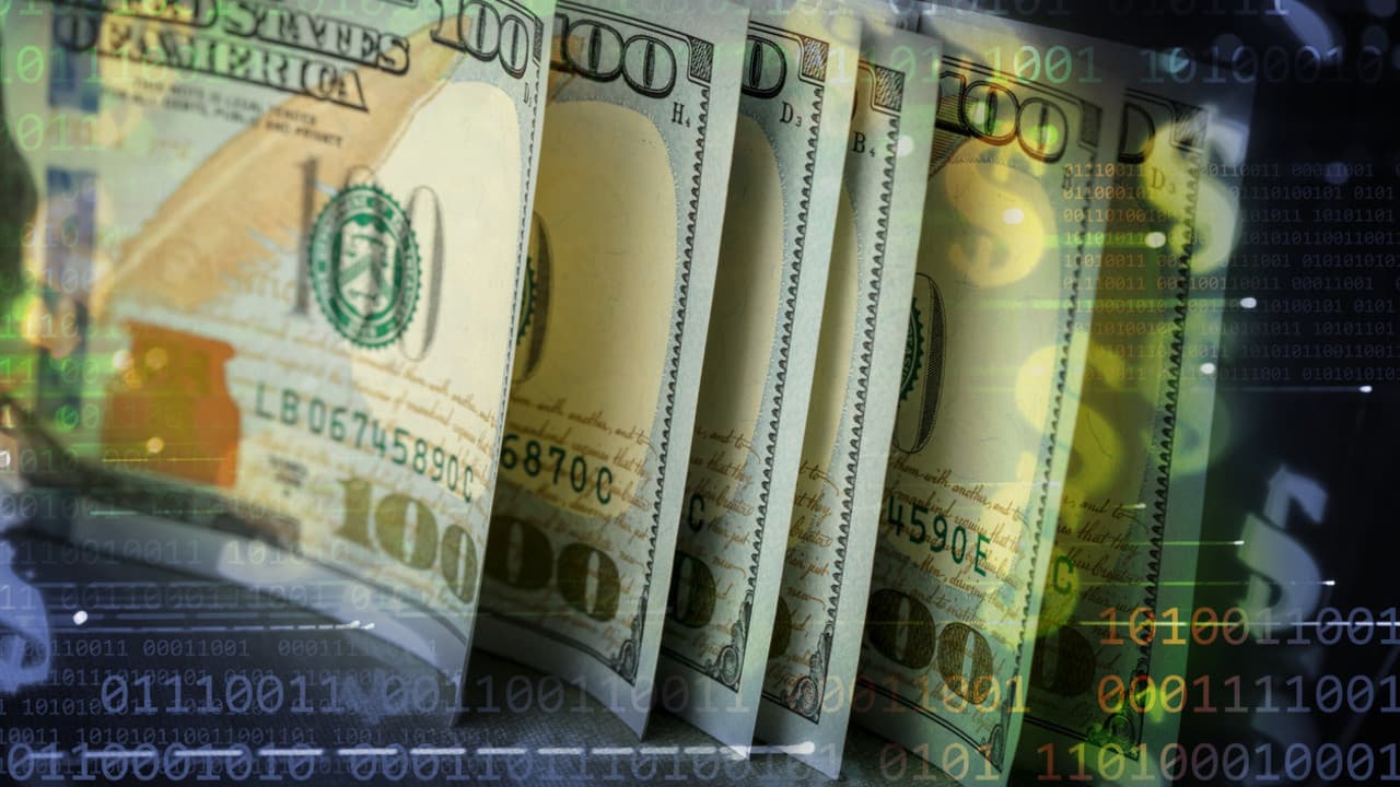 Şahin Fed doları iki ayın zirvesine taşıdı