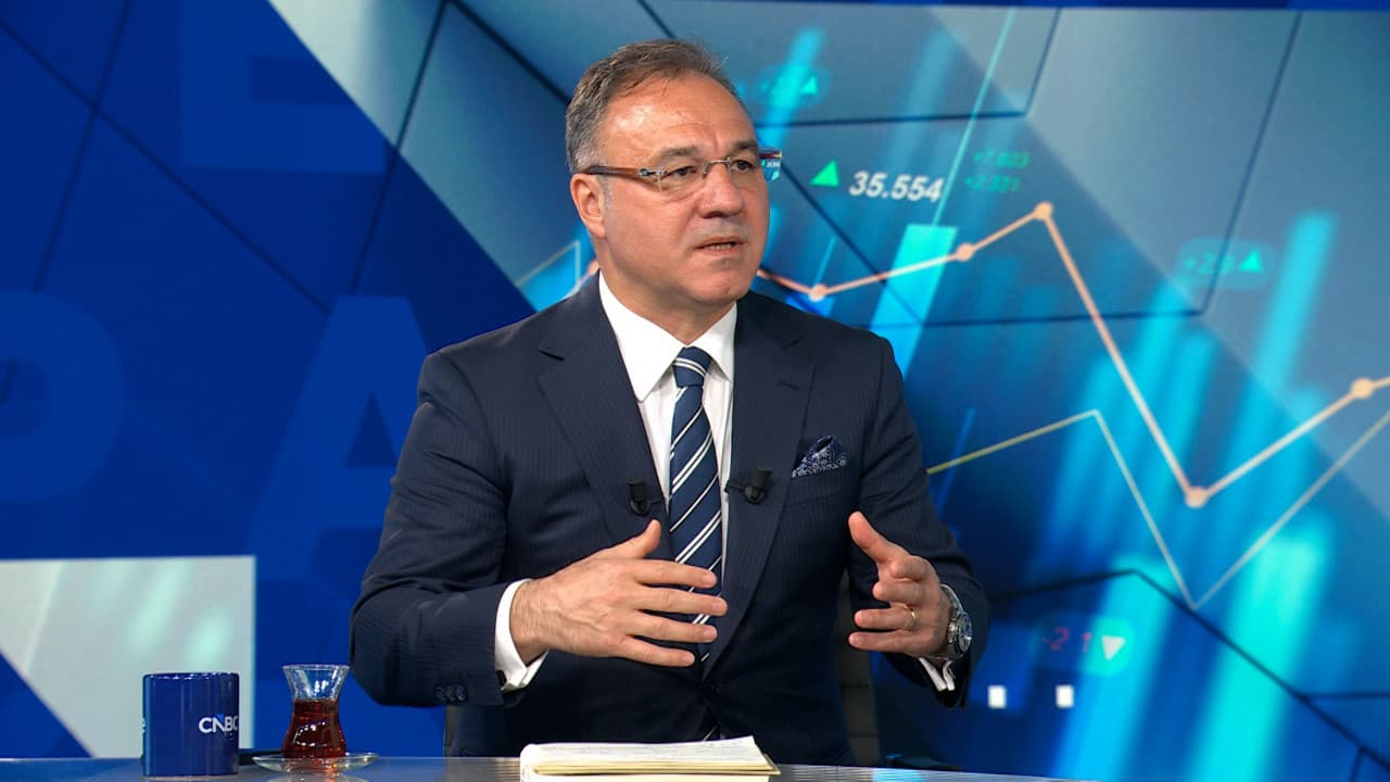 Tevfik Eraslan: "Enflasyonist ortamda nakitte kalmak kaybettiriyor"