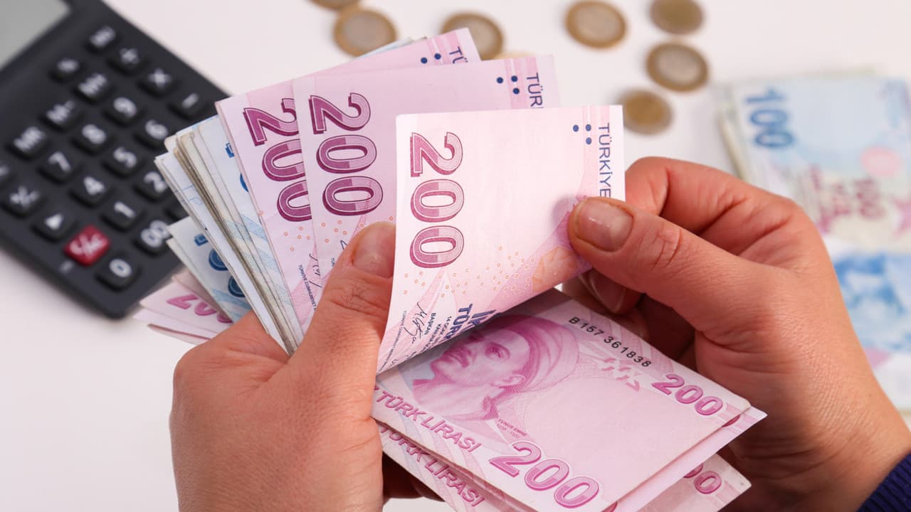 "Mevcut şartlar rahatlatmıyor": Kamu borçları için "sıfır faiz" çağrısı