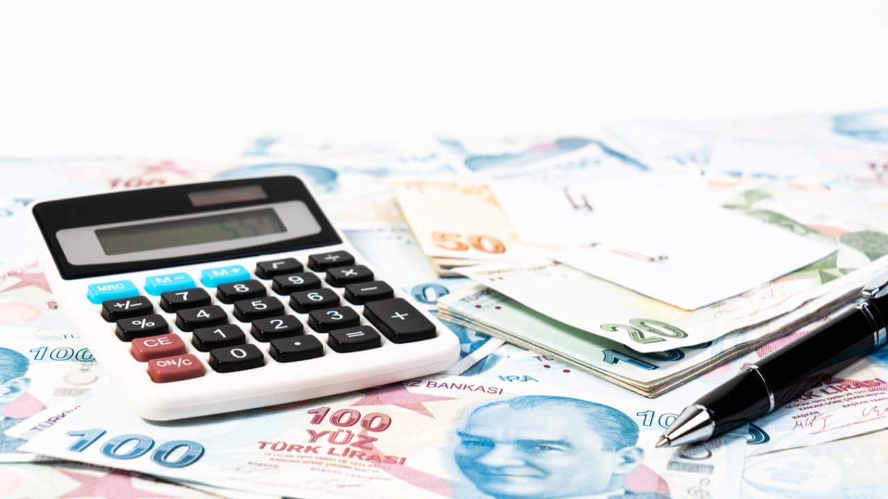 Merkez Bankası açıkladı: Piyasanın yıl sonu enflasyon ve dolar tahmini yükseldi