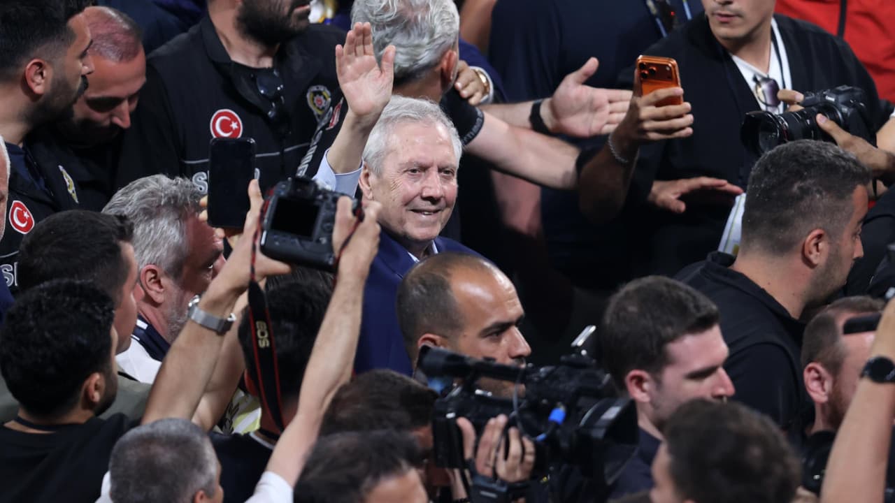 Aziz Yıldırım'ın dönüşüne Fenerbahçe hisseleri nasıl tepki verdi?